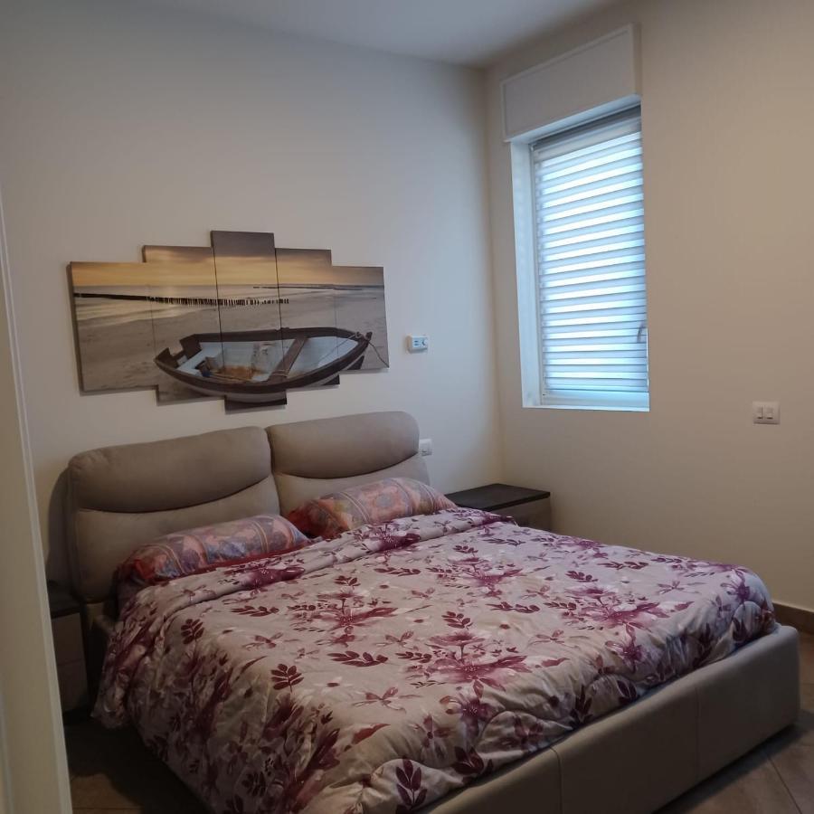 Trilocale Nr 8 Apartment Calambrone Bagian luar foto
